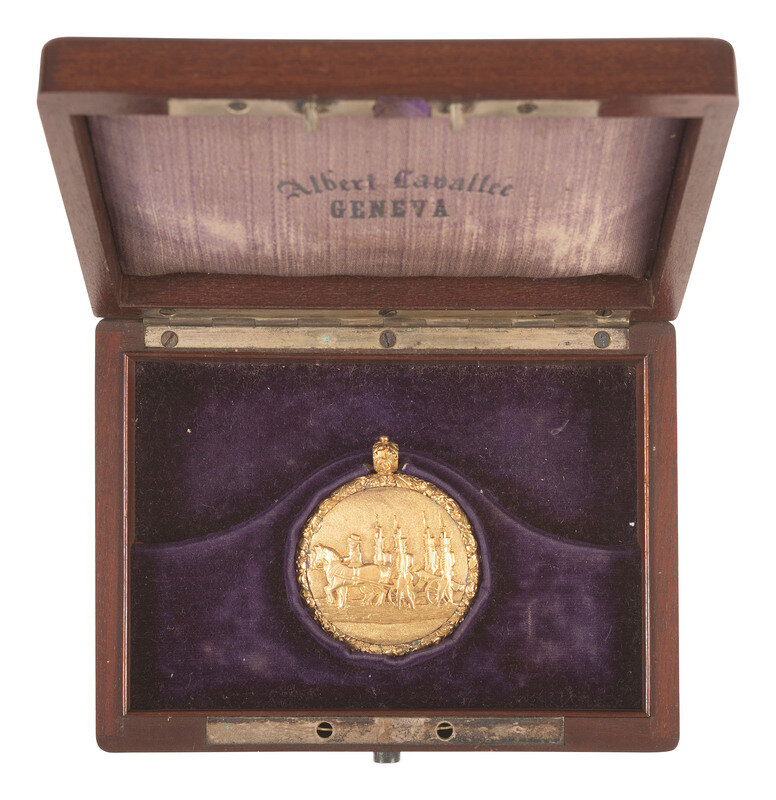 [MILITARIA]. A gold presentation medal awarded to Captain J.T. Chew by the Pennsylvania Artillery, 4 October 1829.