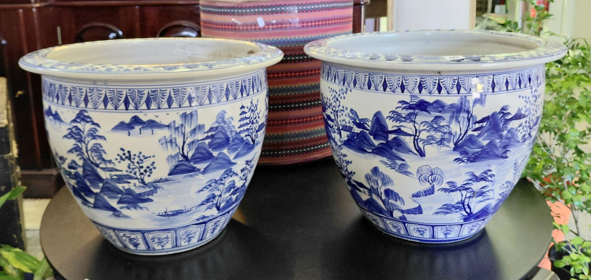 A Pair Chinese Pots