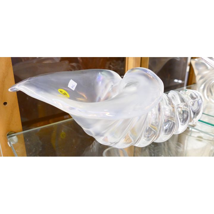 Zanetti Murano Opalescent Glass Shell Vase- 4x12''