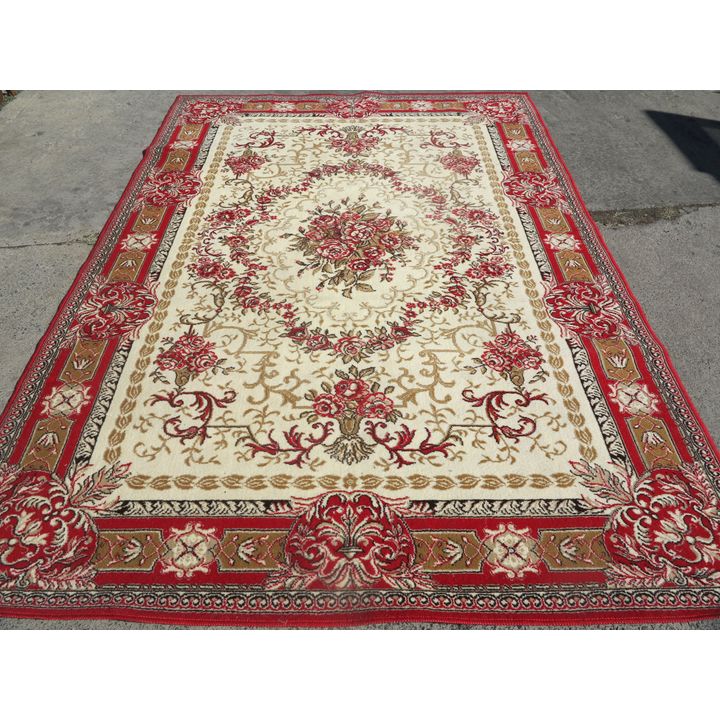 MACHINE MADE CARPET