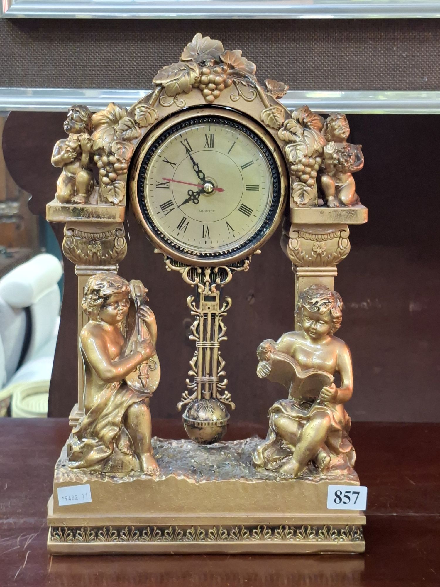 DECORATIVE CLOCK
