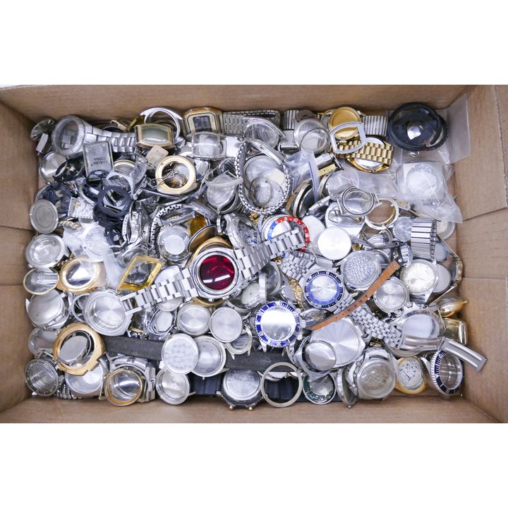 Box Vintage Wrist Watch Cases and Parts
