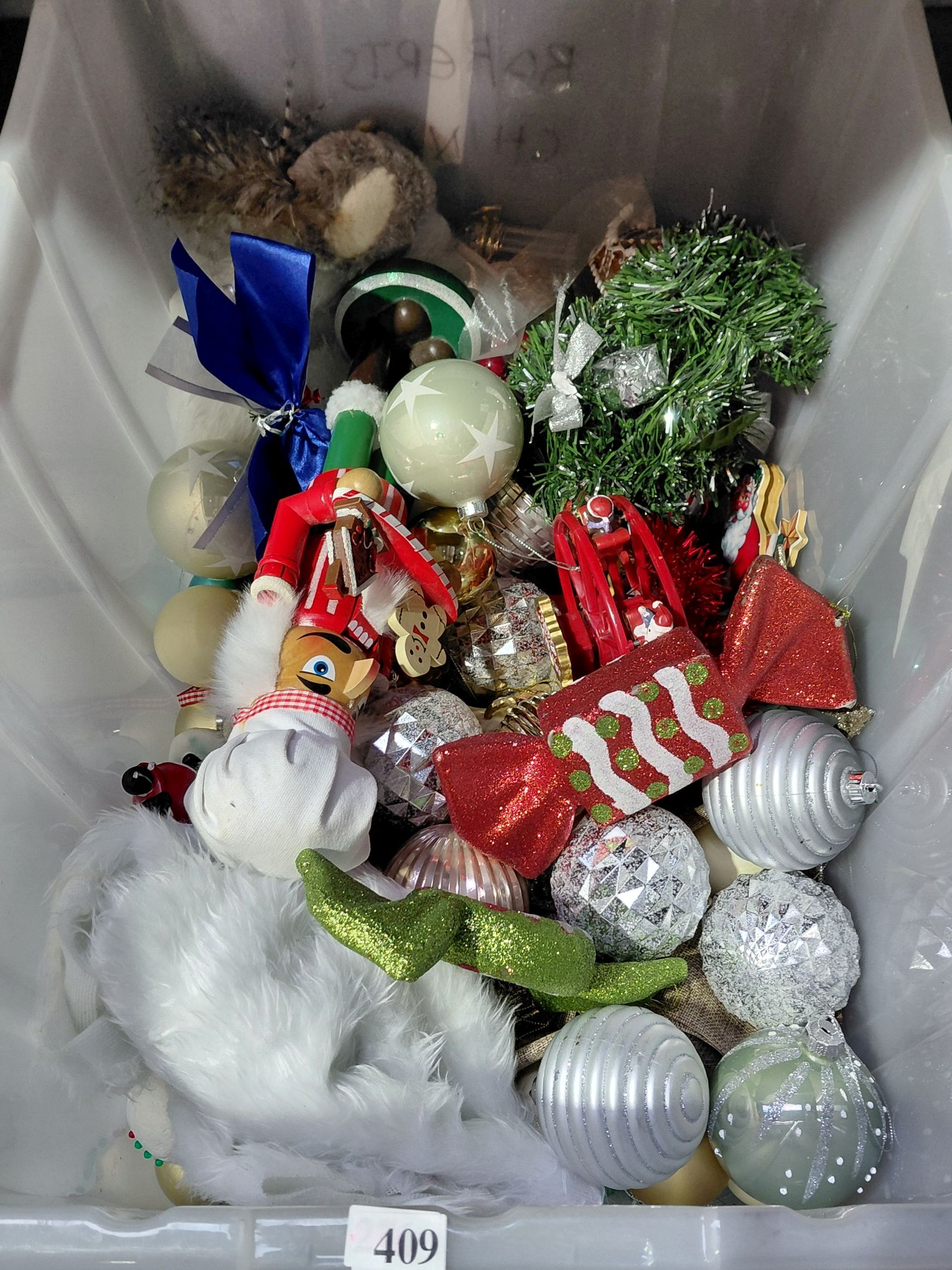 409 · A LARGE BOX OF CHRISTMAS ITEMS