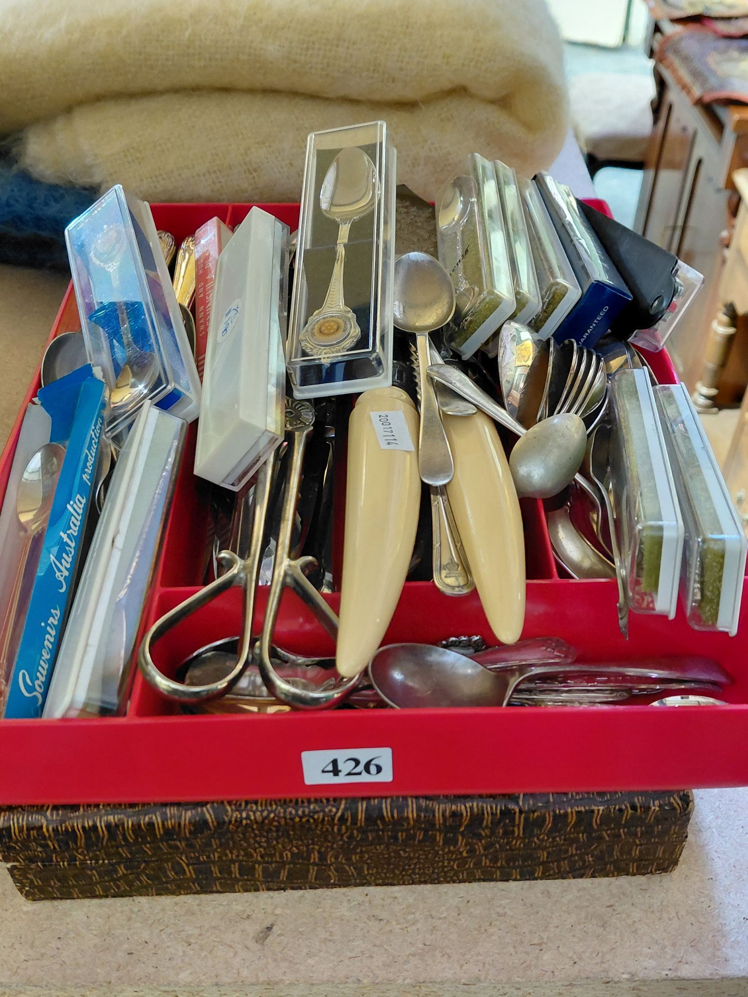 SILVERPLATED CUTLERY