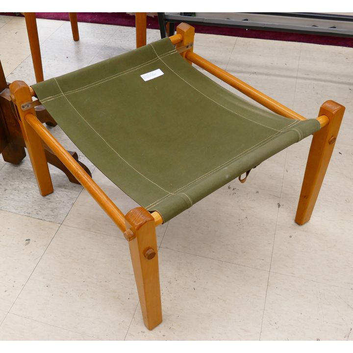 Gold Medal Green Safari Stool- 16x24x24''