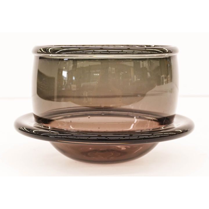 Benjamin Moore Exterior Fold Bowl 1981 Blown Glass