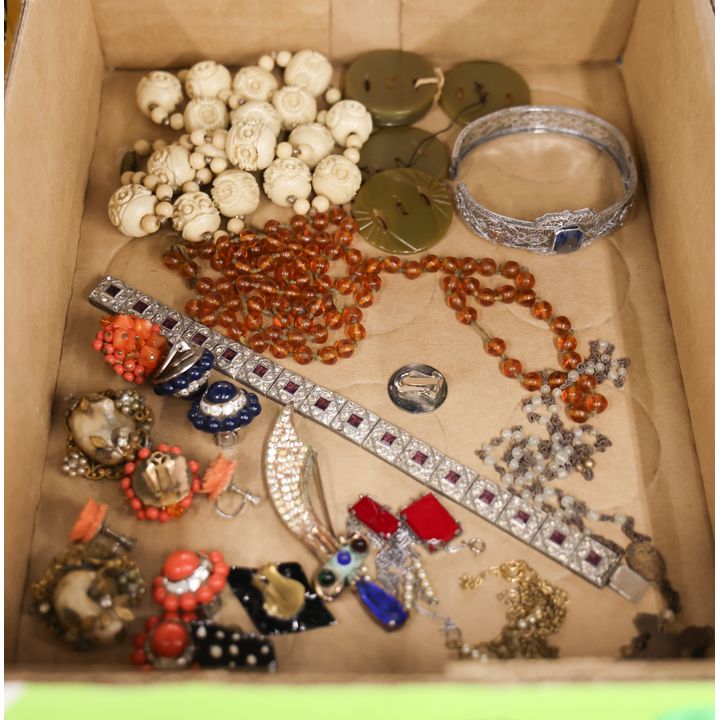 Box Art Deco Costume Jewelry