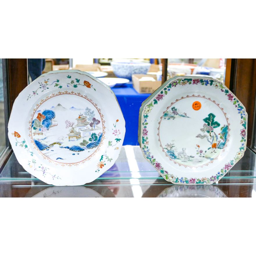 2pc Antique Chinese Export Unusual Plates 9'' - Damaged