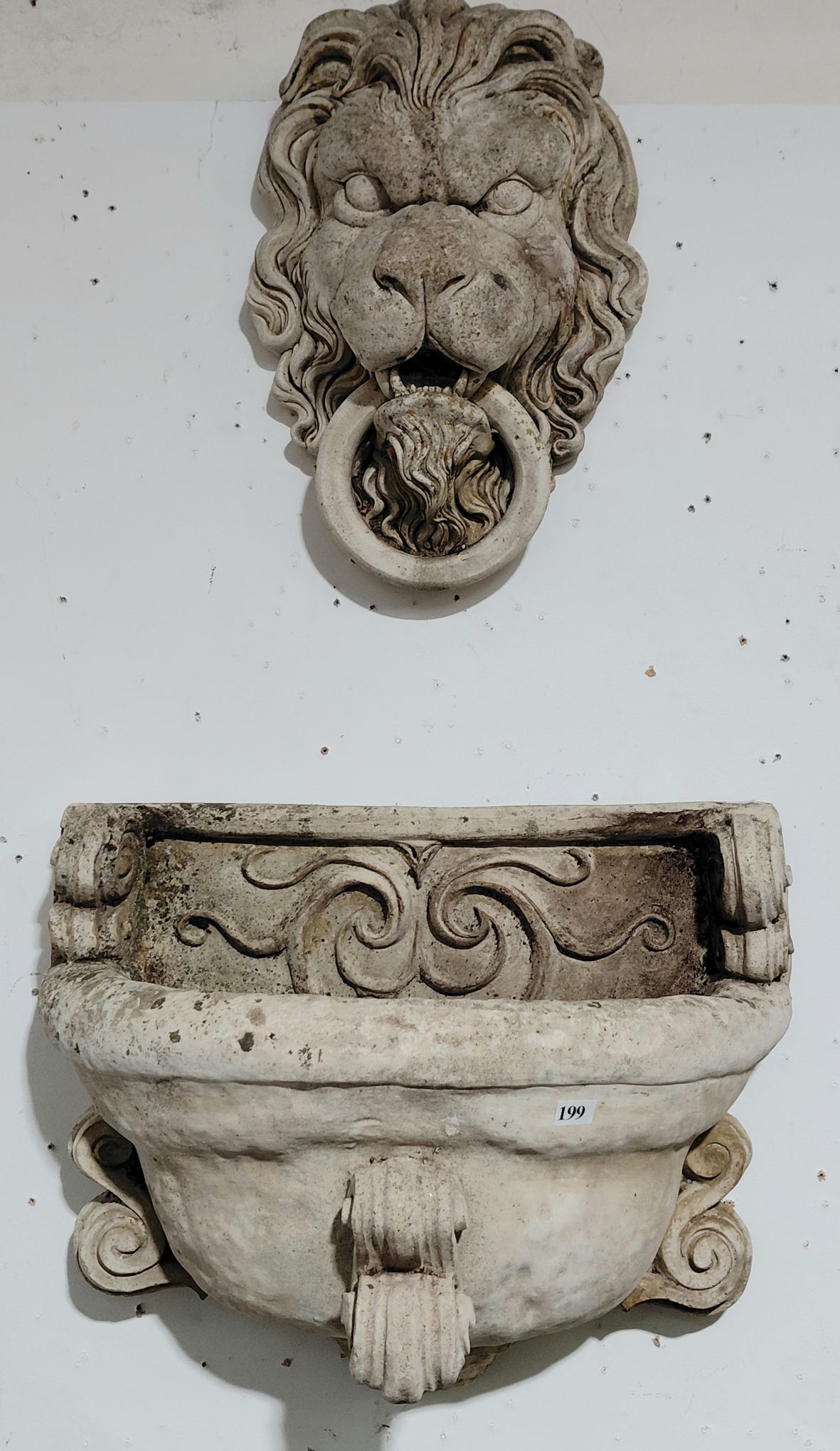 199 · CONCRETE LIONS HEAD FOUNTAIN