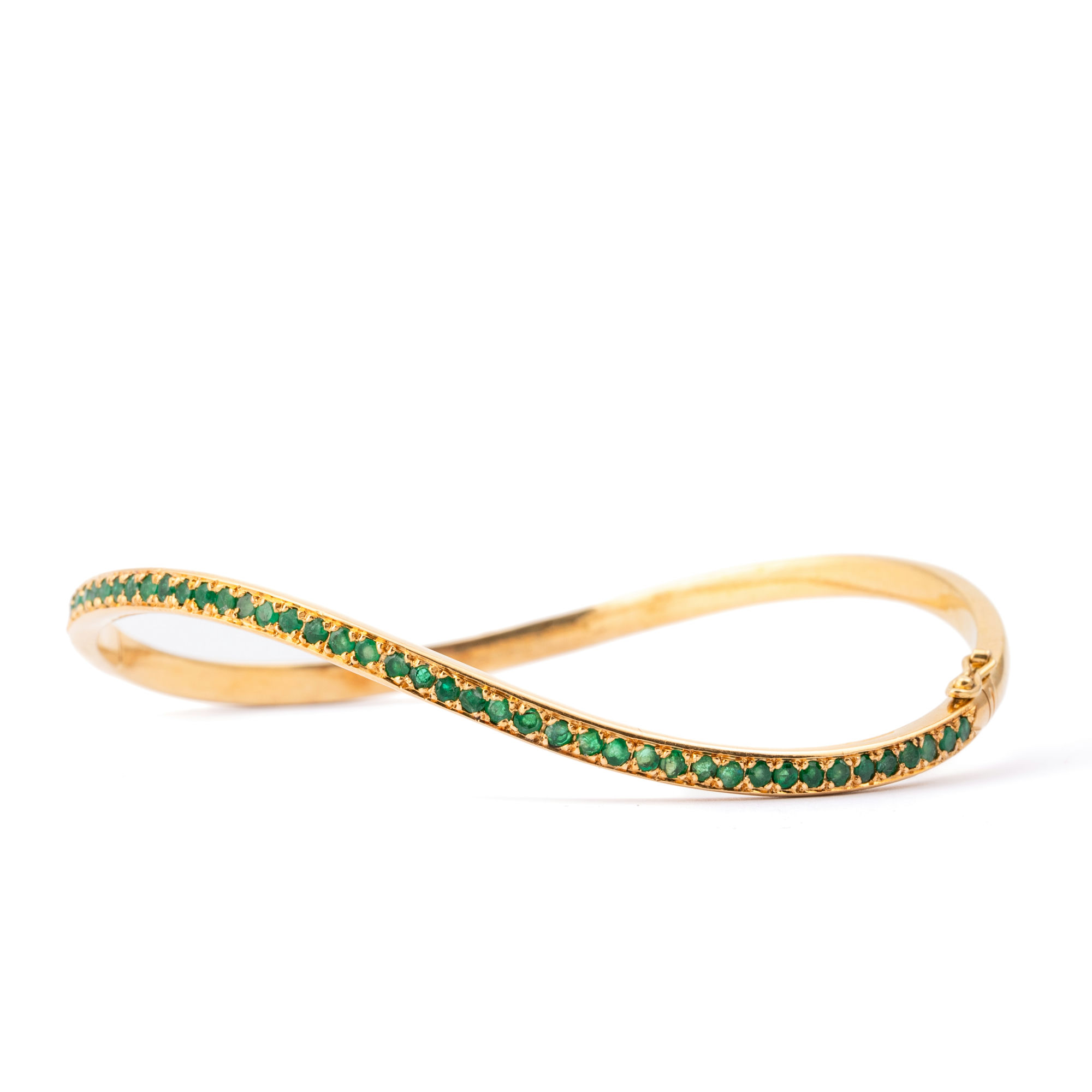 Emerald Wave Hinged Bangle 18ct Gold,