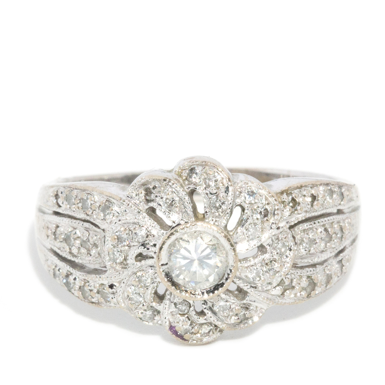 158 · 18ct Diamond Ring
