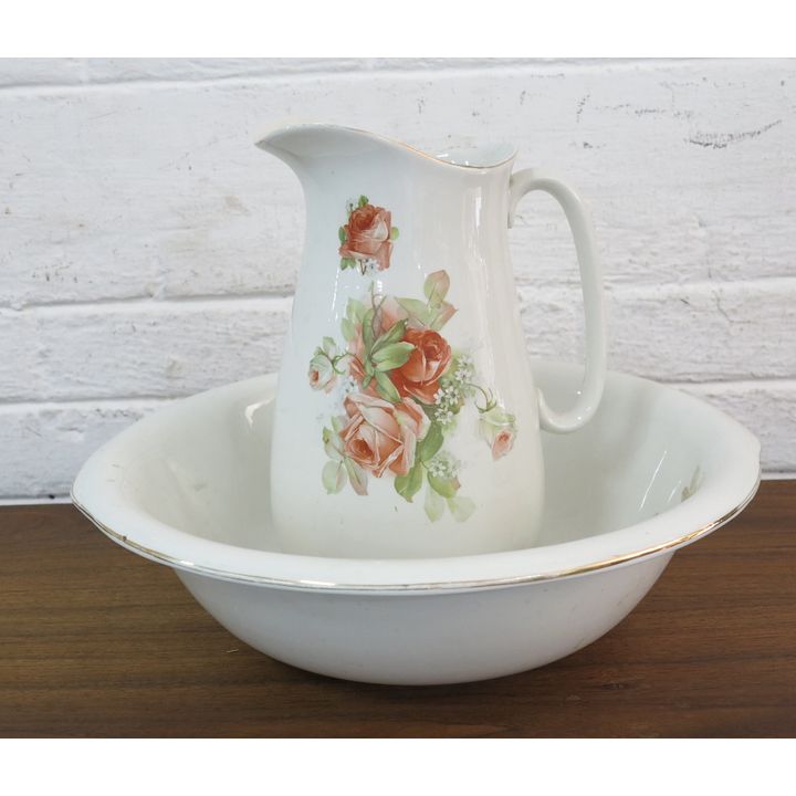 PORCELAIN BASIN AND EWER