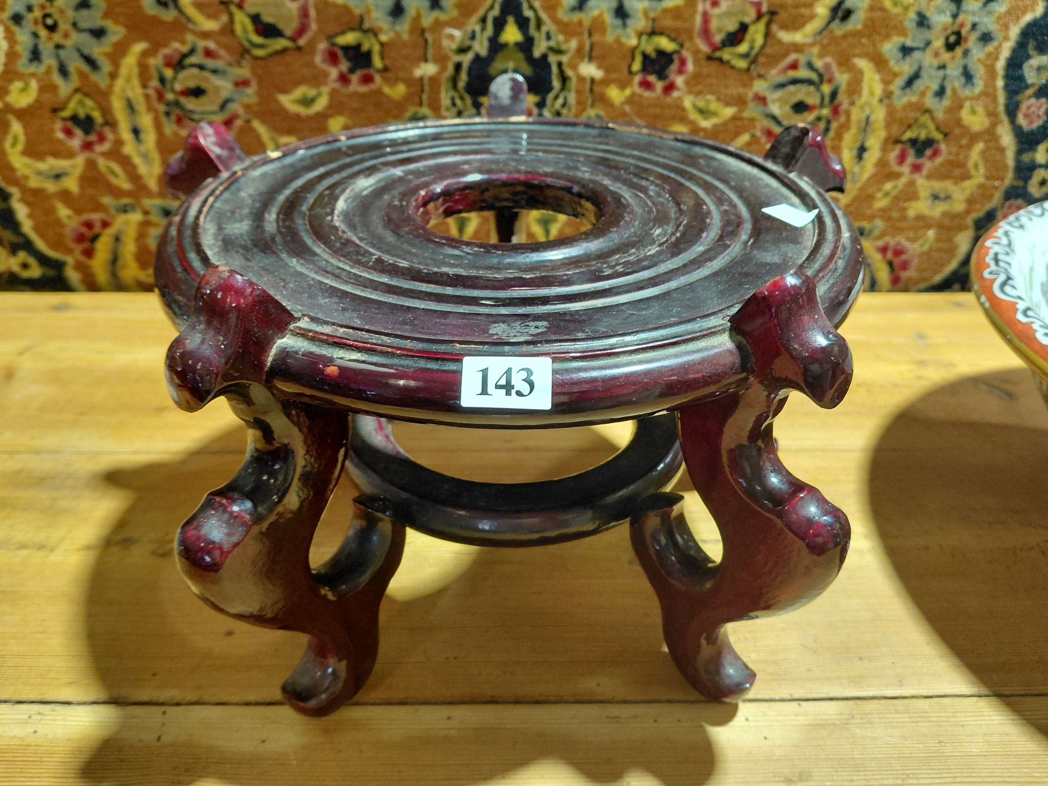 143 · ORIENTAL WOODEN POT STAND