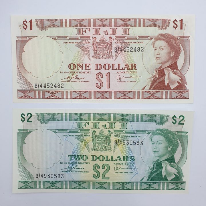 Fijian Banknotes (x2)