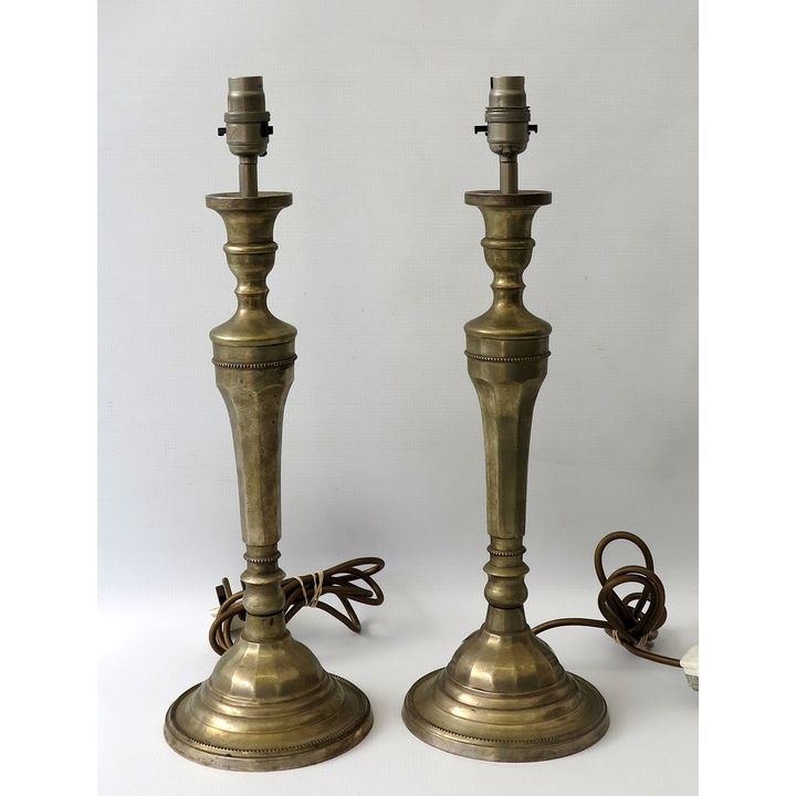 PAIR OF HEAVY TABLE LAMPS