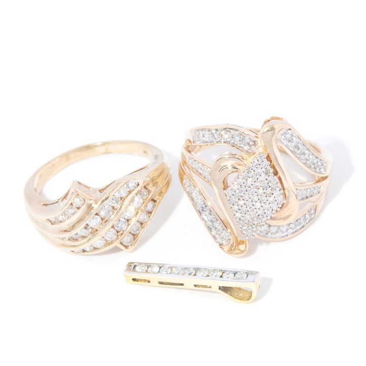 Assorted Gold and Diamond Jewellery Set