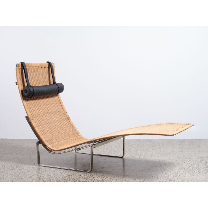 Poul Kjærholm (Denmark, 1929 - 1980) for Fritz Hansen - An iconic PK 24 chaise longue