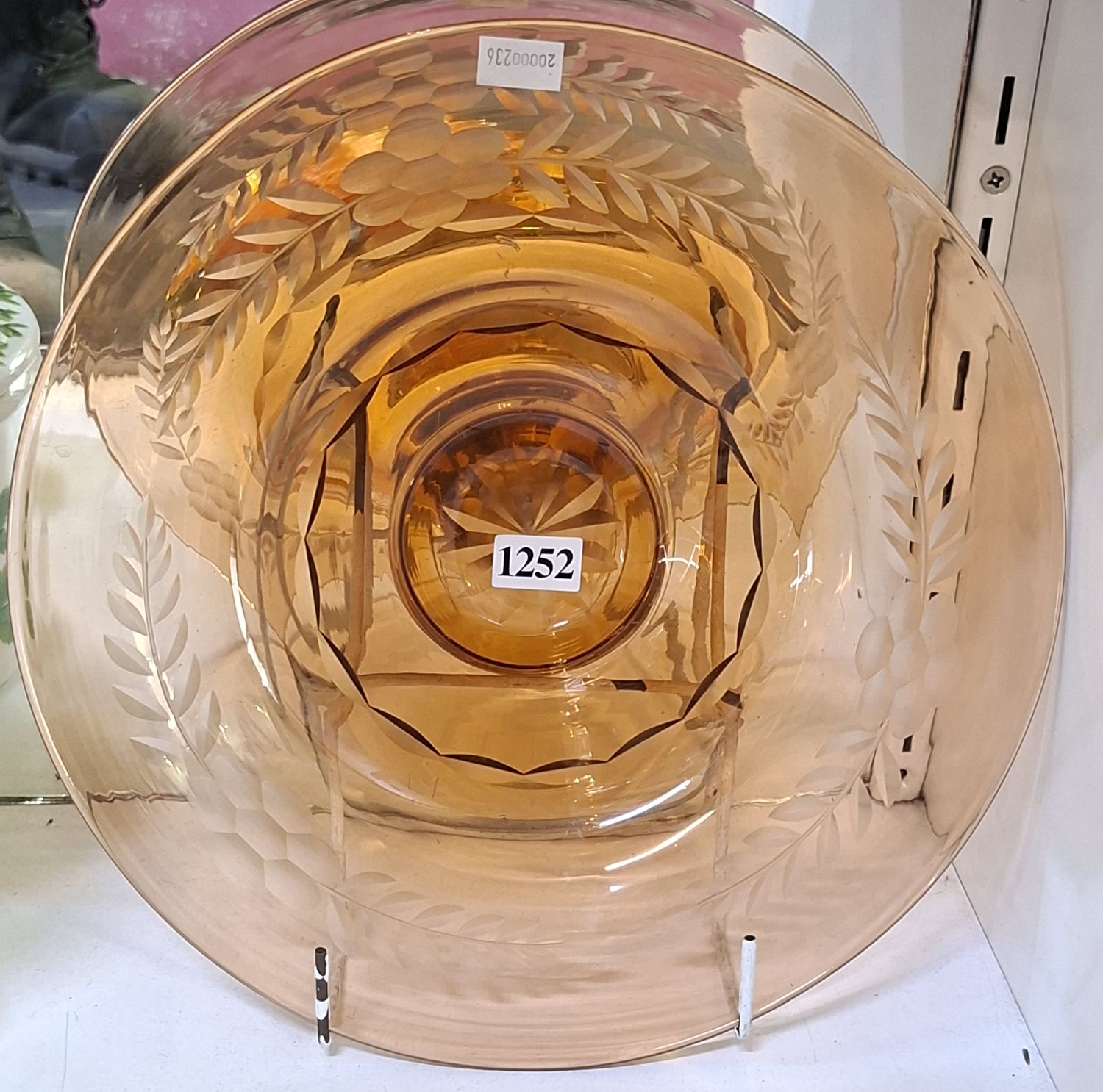 1252 · APRICOT GLASS DISH