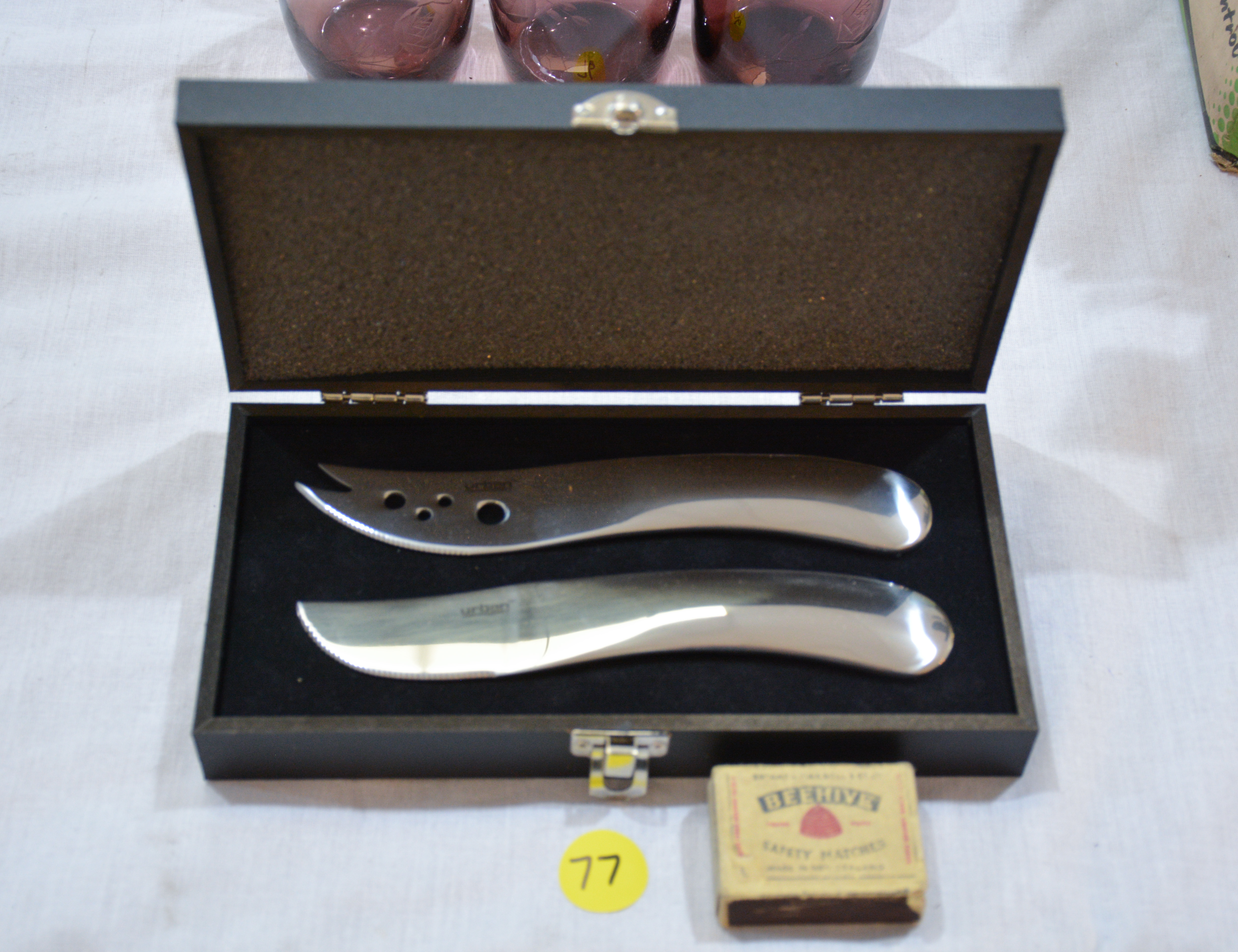 Boxed Urban Cheese Cutlery Set — NZ auction result