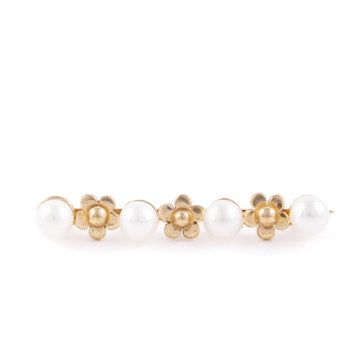 Cultured Pearl Vintage Brooch 9ct