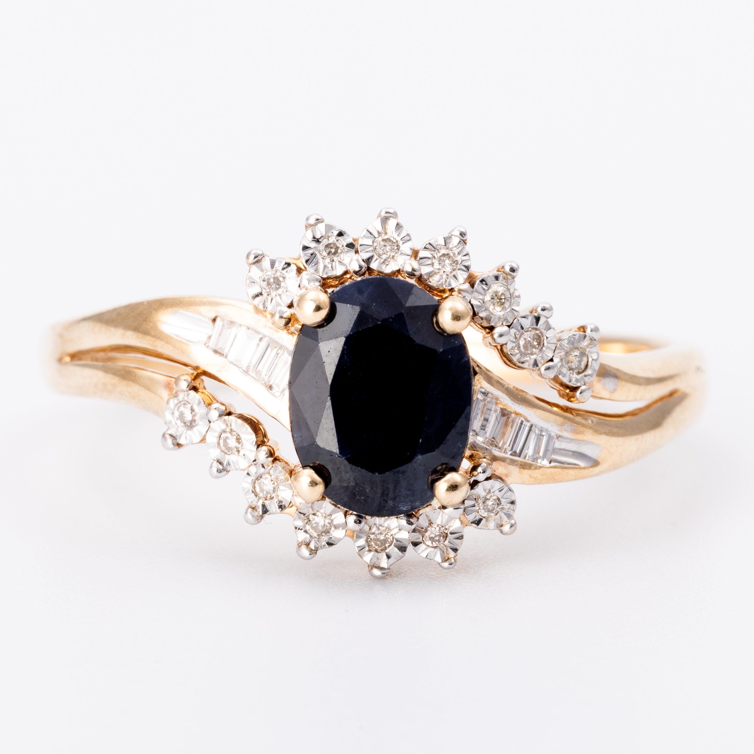 240 · Sapphire & Diamond Ring 9ct Gold