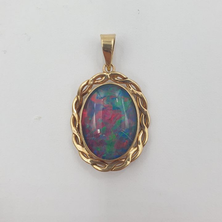 9ct Y/G Opal Pendant