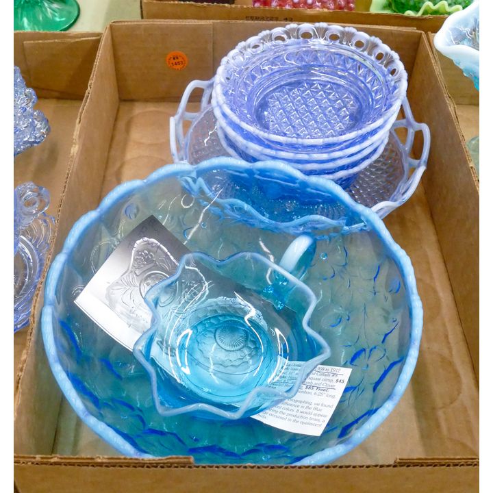 Box 7pc Blue Opalescent Two-Tone Glass