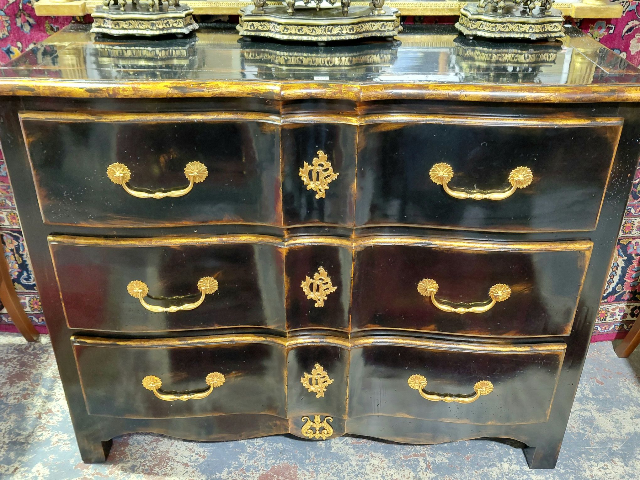 679 · FRENCH STYLE COMODE
