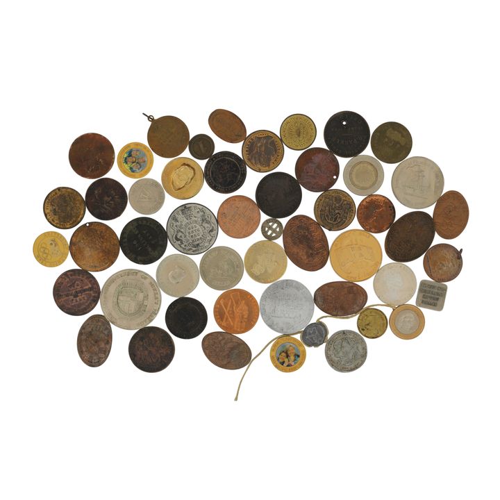 World Tokens, Accumulation, VF - EF