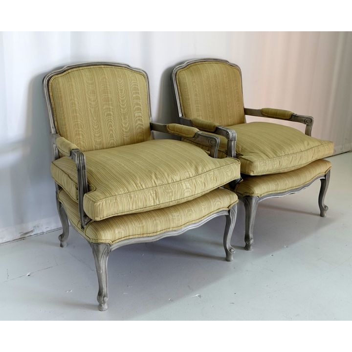 PAIR OF OPEN ARMCHAIRS