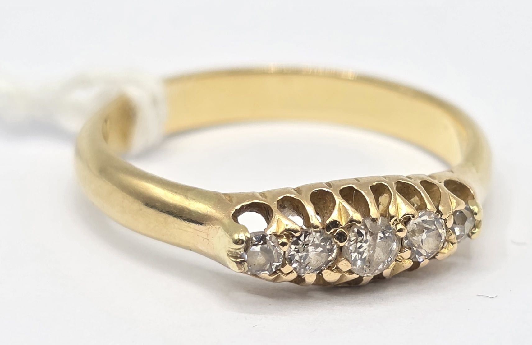 18ct Diamond Row Ring