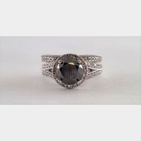 18CT WHITE GOLD RING WITH 2.020CT BLACK DIAMOND & .500CT DIAMONDS - SIZE MN - 51633/334
