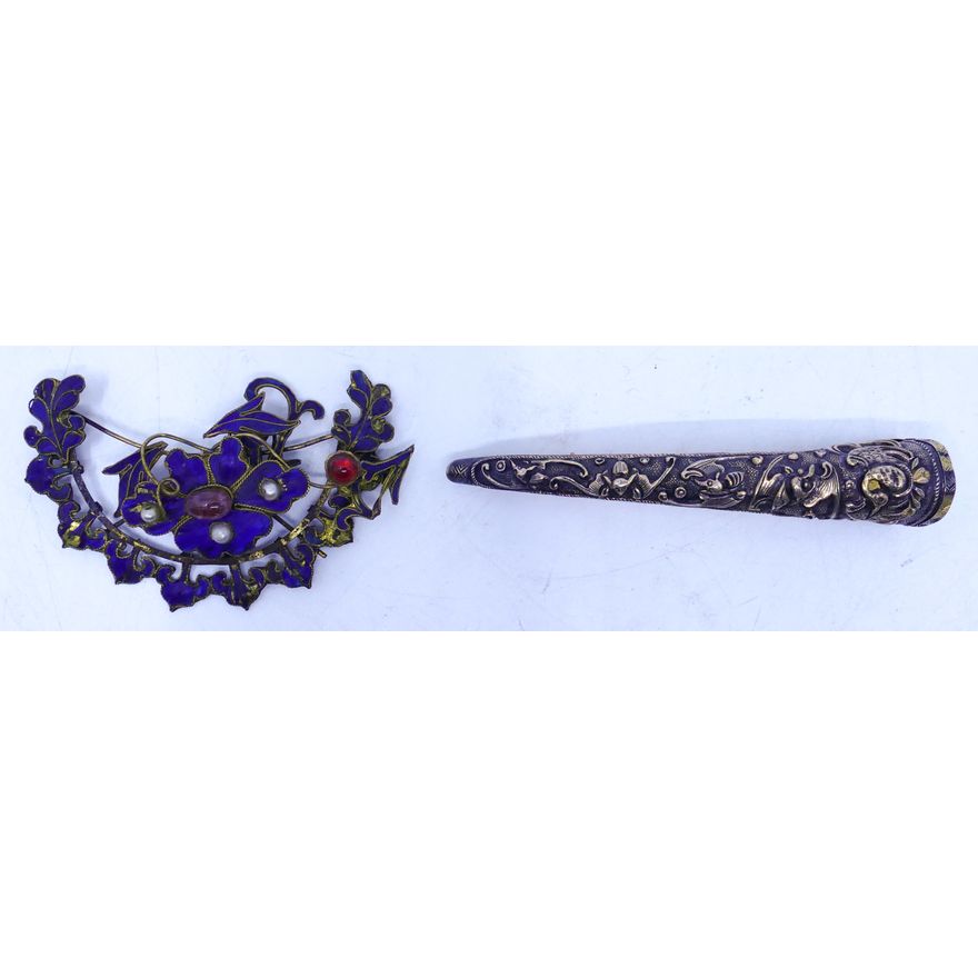 Box Chinese Silver Nail Brooch etc.