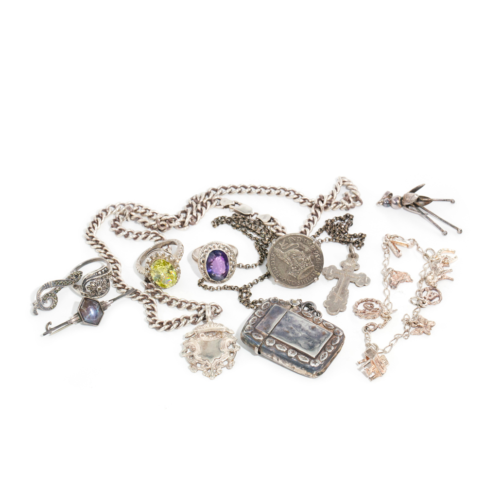 174 · Mixed Silver & Costume Jewellery