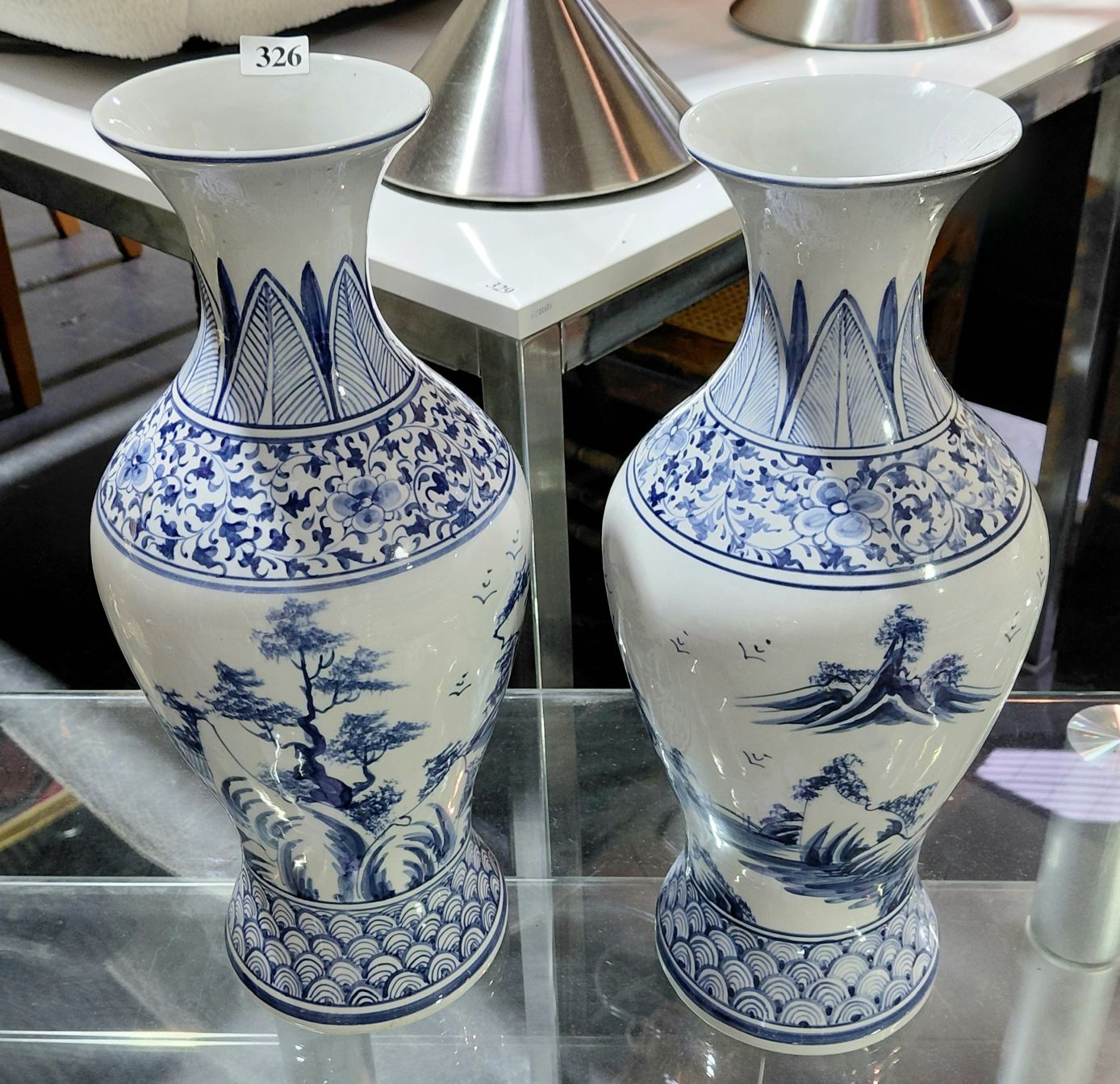 326 · ORIENTAL VASES
