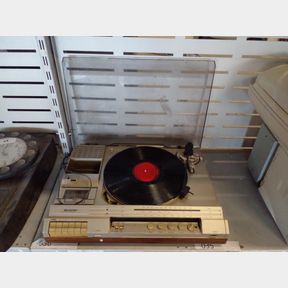 Sharp stereo music center S6-170X Radio/Casette Player