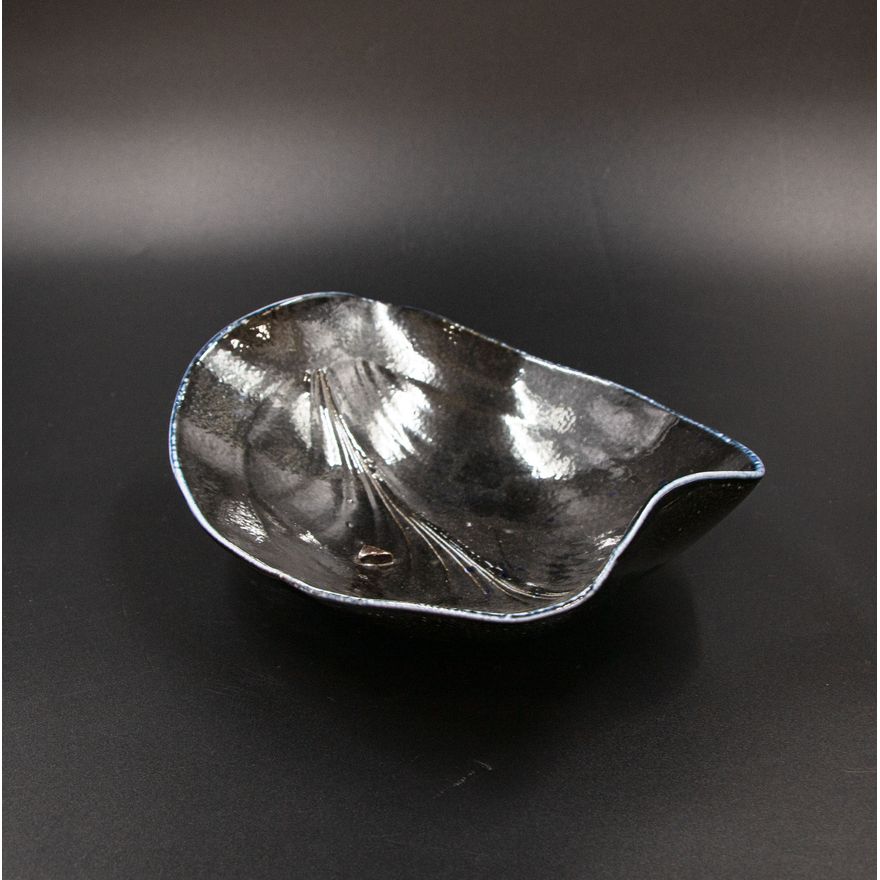 Chris Weaver (attrib.) - Porcelain salt fired shaped bowl