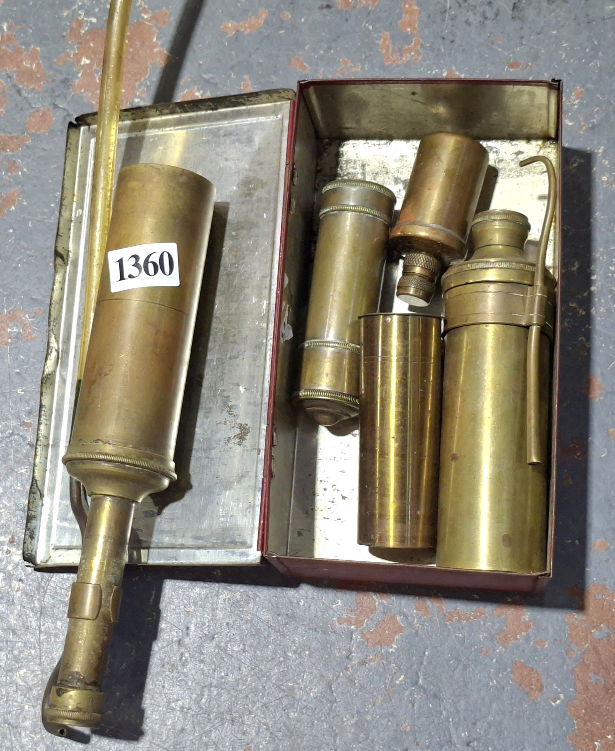 1360 · COLLECTION OF ANTIQUE LAMP OILERS
