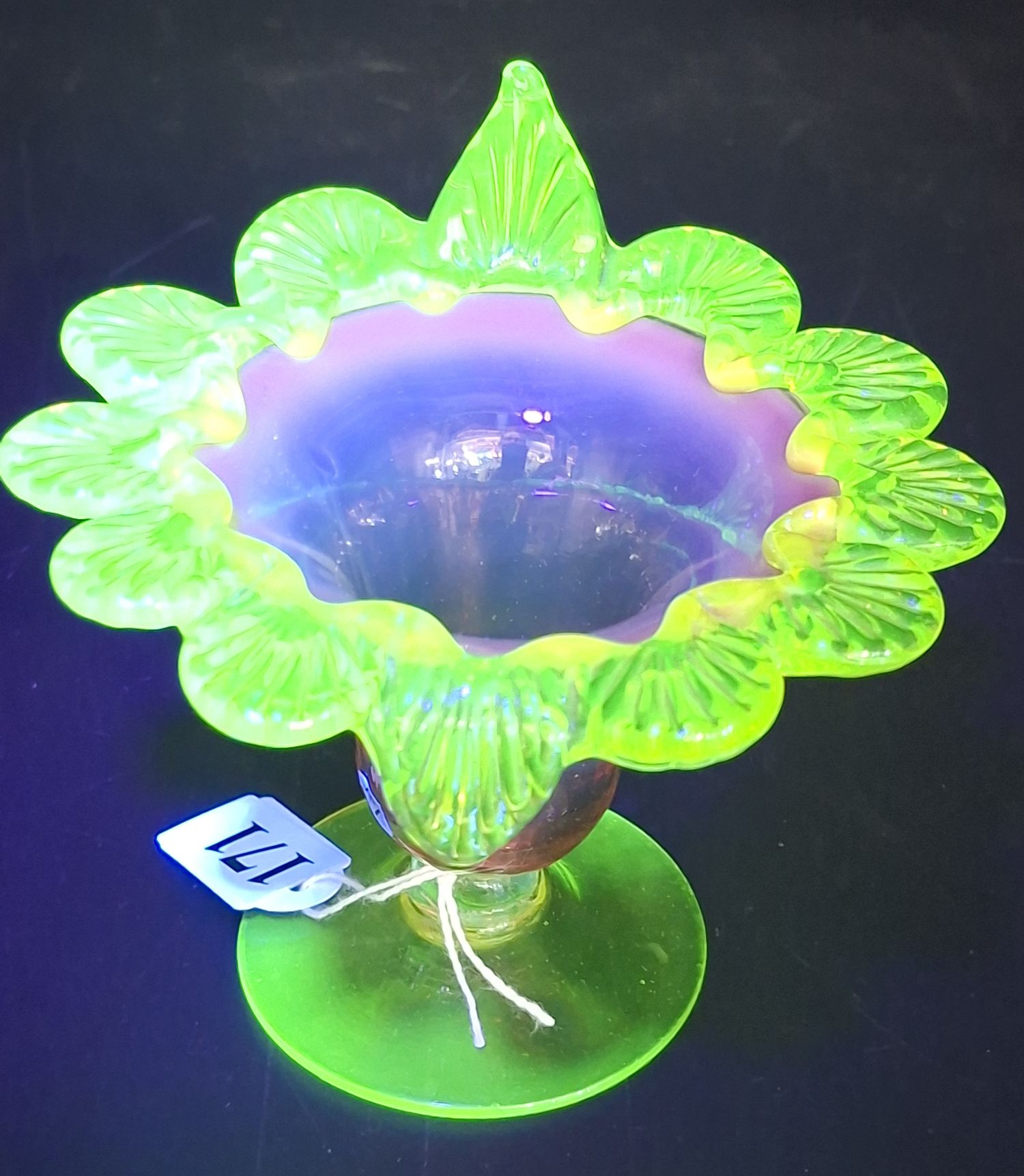 171 · VICTORIAN RUBY VASELINE AND URANIUM GLASS VASE