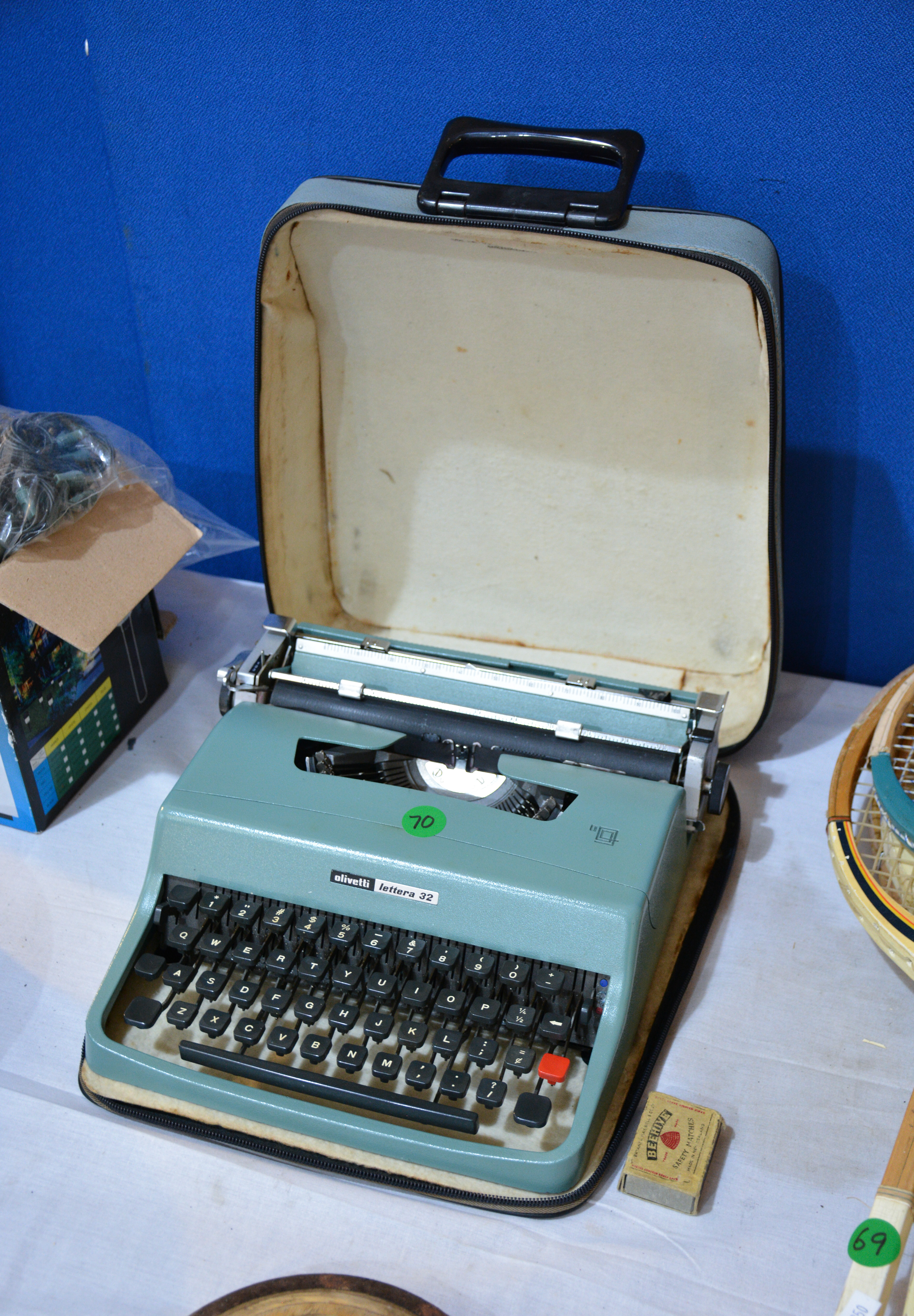 Typewriter - Olivetti Lettera 32 in Original Case — sold at auction in New Zealand for $10