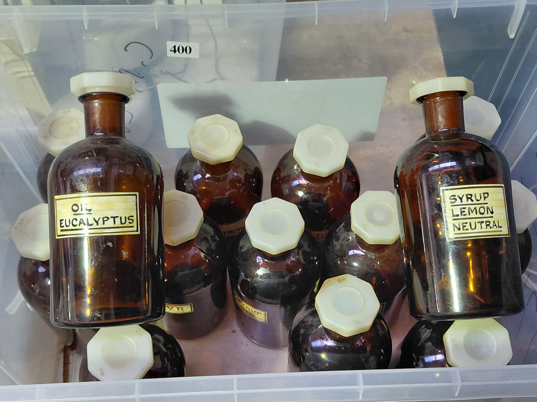 400 · PHARMACEUTICAL BOTTLES