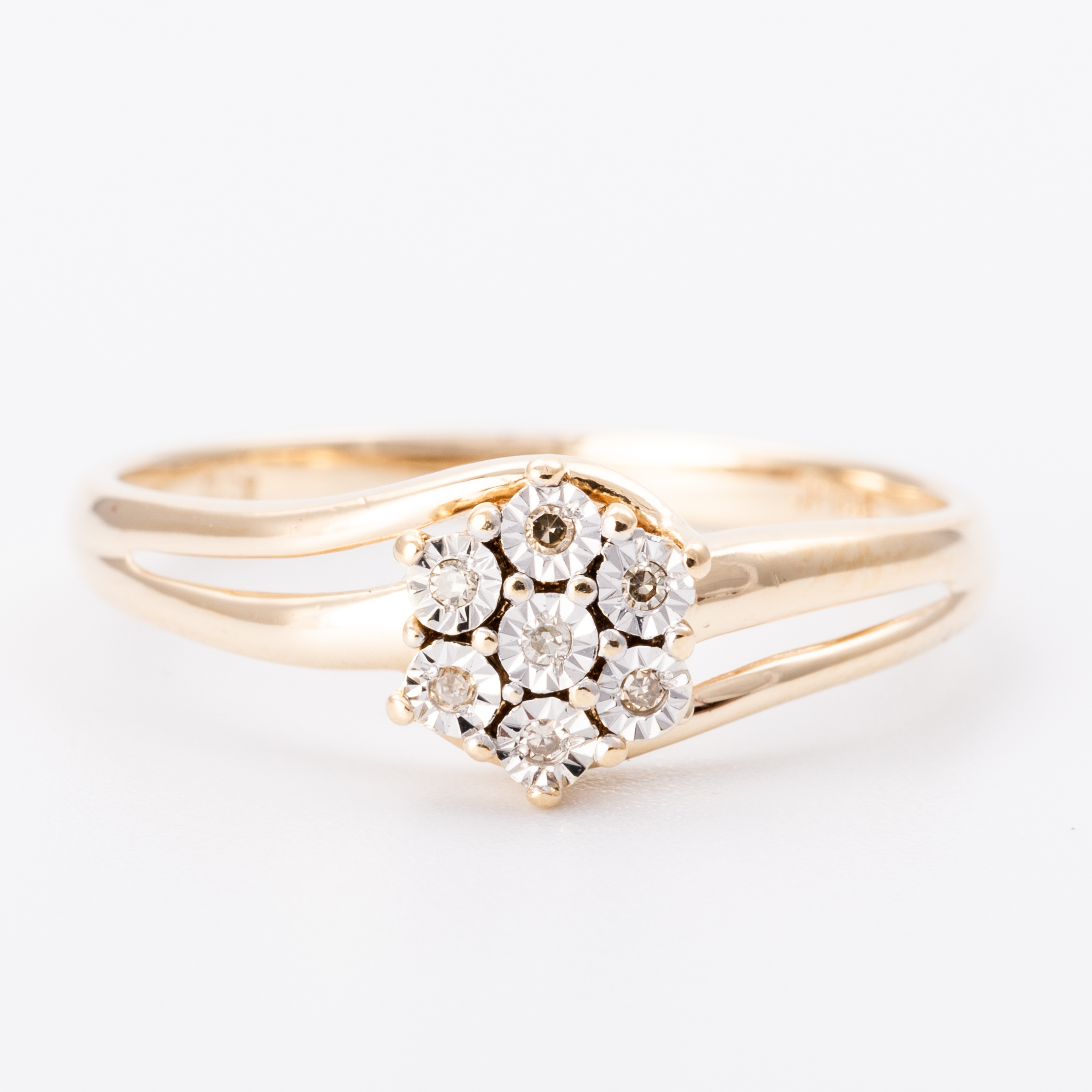 Diamond Cluster Ring 9ct Gold