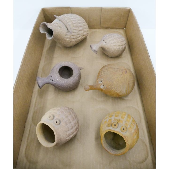 Box 6pc Robert Maxwell Large Pottery Critters- 7'' approx