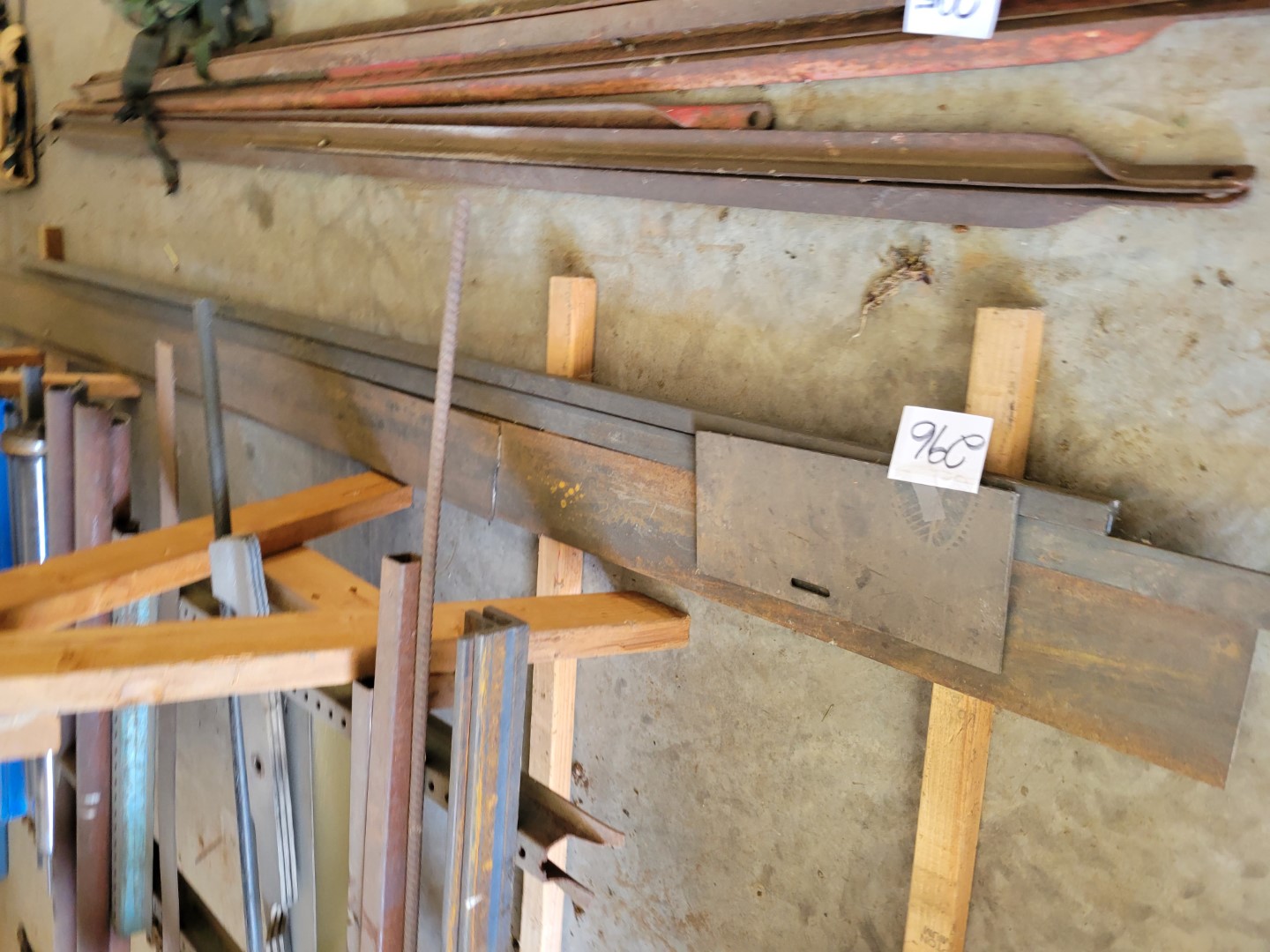 Flat plate steel and square stock Midwest Auctions, LLC