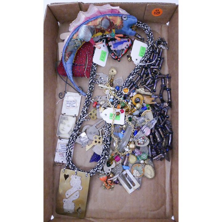 Box NW Art Jewelry Necklaces