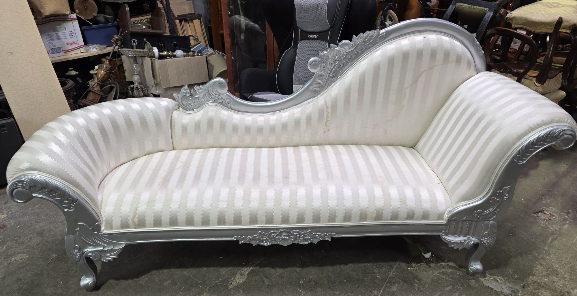 FRENCH STYLE CHAISE