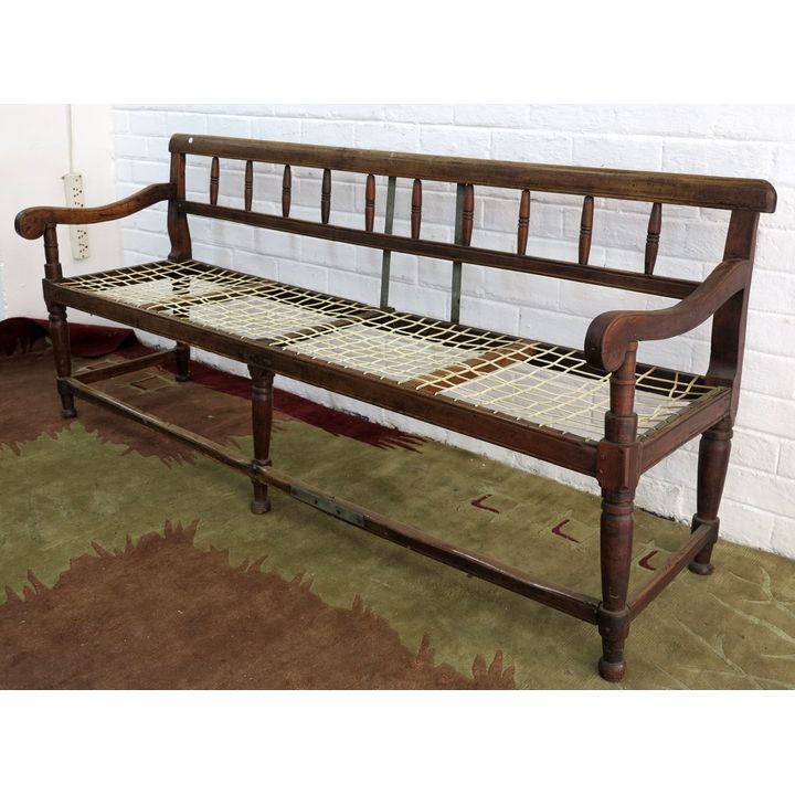 RIEMPIE BENCH