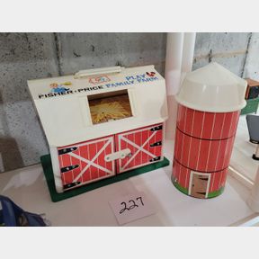 Fisher Price Play Family Farm and Silo with accessories