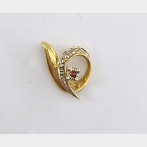 YELLOW GOLD SPIRAL PENDANT WITH GARNET - 51624/193