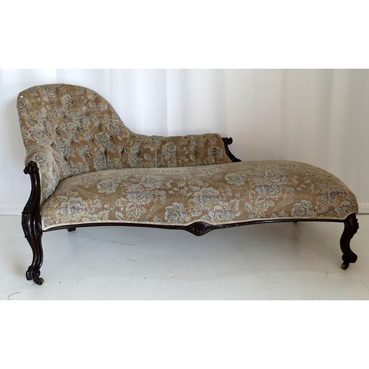 UPHOLSTERED CHAISE LONGUE